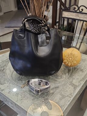 Danier Black Leather Tote Crosbody Bag New